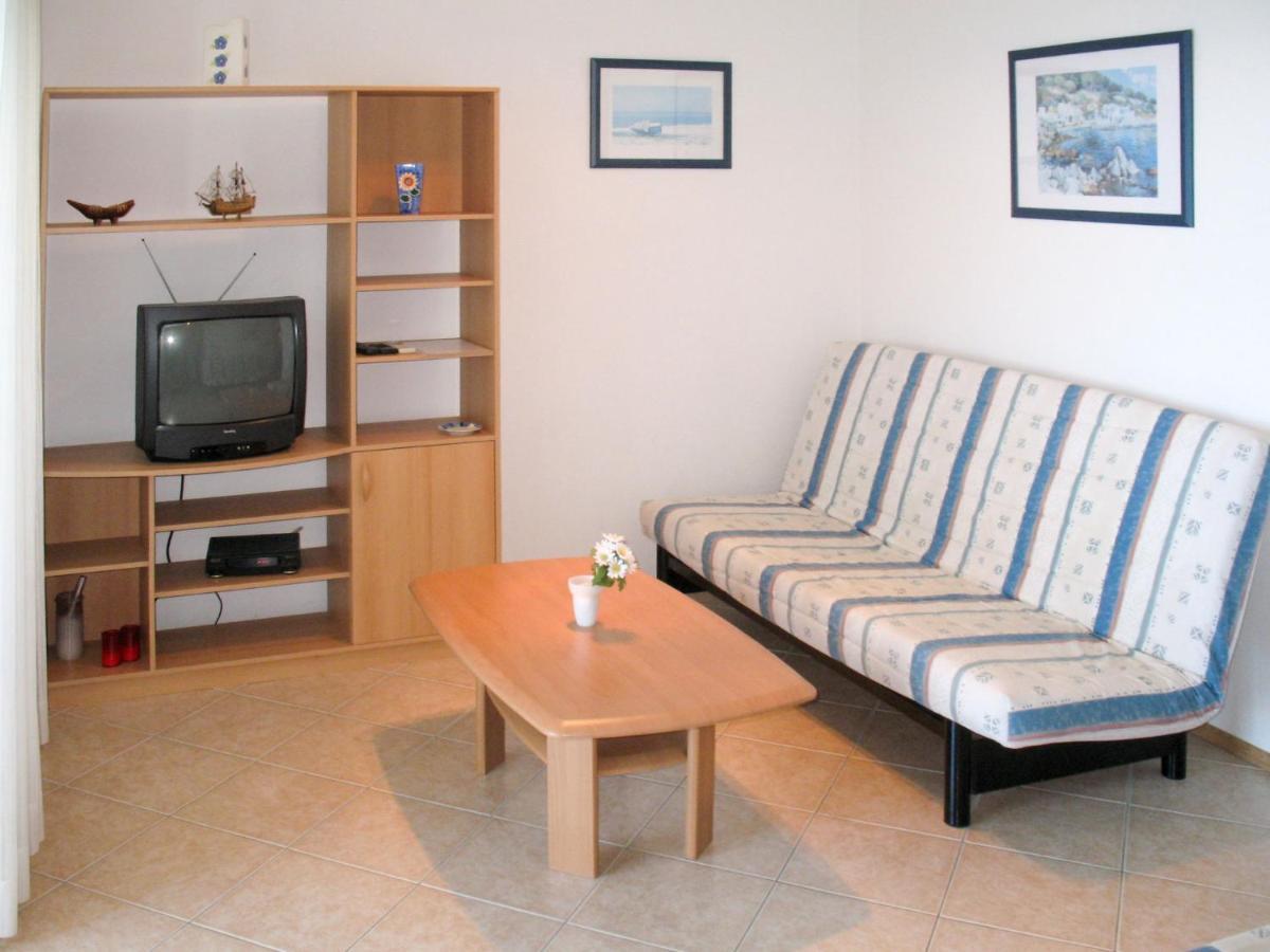 Apartment Blazina - Lbn100 By Interhome Ровини Екстериор снимка